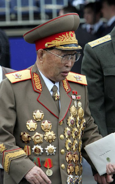 Communist North Korean Generals medals extend to pants